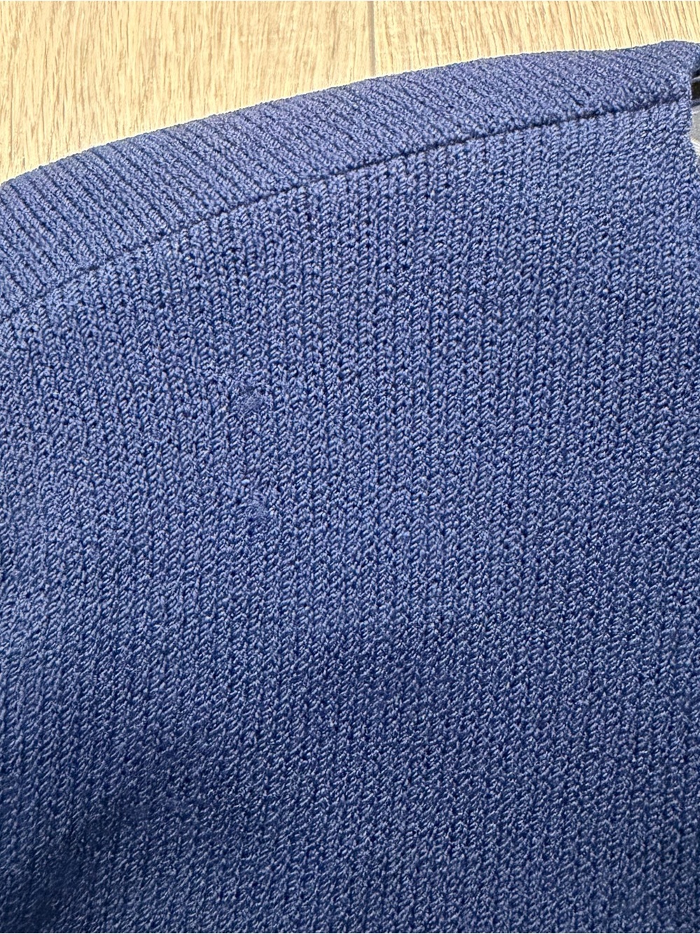 St. John Navy Long Sleeve Knit blazer with Gold Buttons, L - Picture 5 of 9
